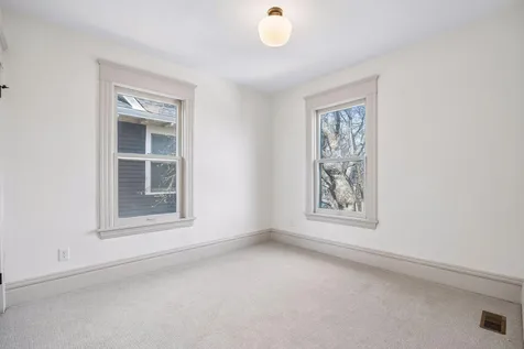 941 Hague Avenue Saint Paul MN 55104