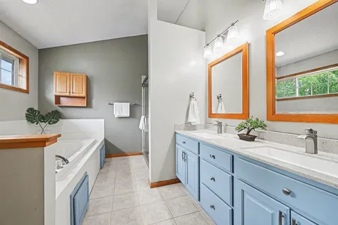 2466 Lone Eagle Trail Woodbury MN 55129