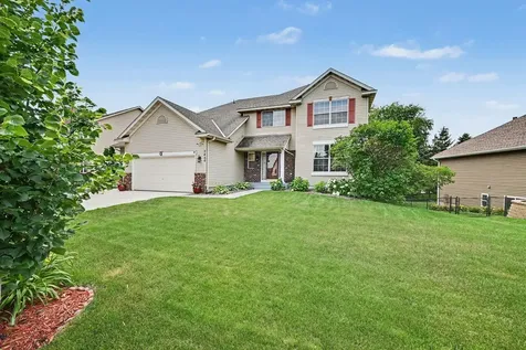 2466 Lone Eagle Trail Woodbury MN 55129