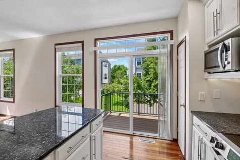 1528 Savanna Drive Shakopee MN 55379