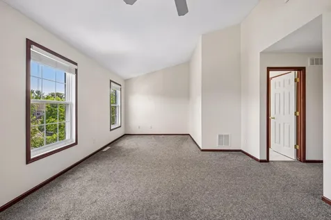 1528 Savanna Drive Shakopee MN 55379