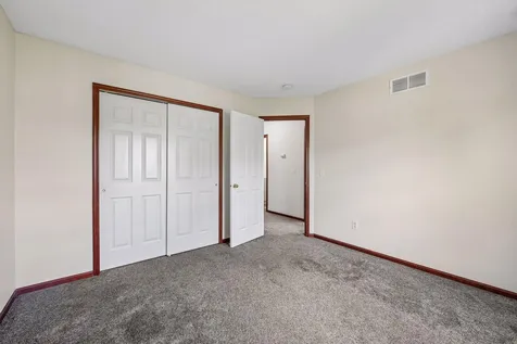 1528 Savanna Drive Shakopee MN 55379