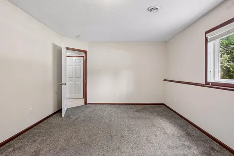 1528 Savanna Drive Shakopee MN 55379
