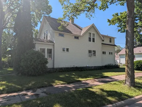 427 16th Avenue N Saint Cloud MN 56303