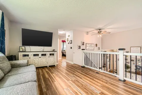 7236 Clear Ridge Centerville MN 55038