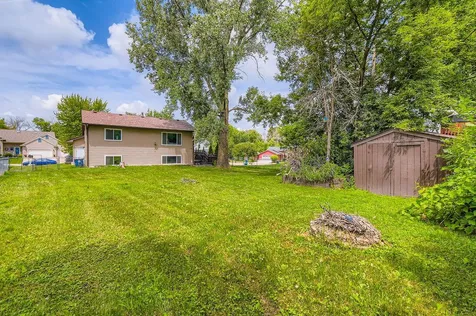 7236 Clear Ridge Centerville MN 55038
