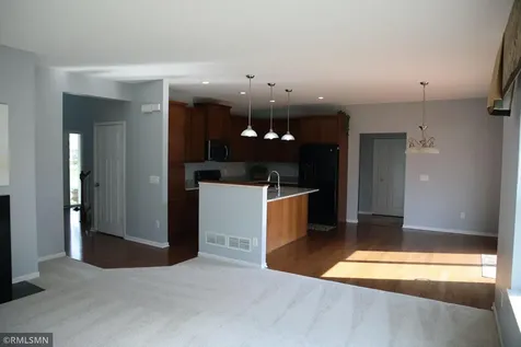 16513 Dodd Lane Lakeville MN 55044