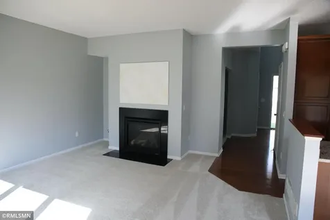 16513 Dodd Lane Lakeville MN 55044