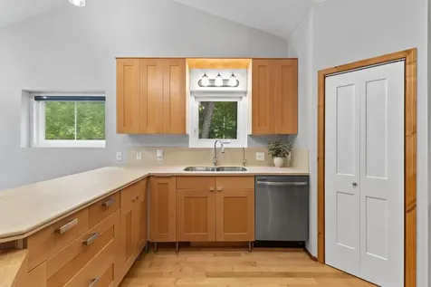 13593 Embry Way Apple Valley MN 55124