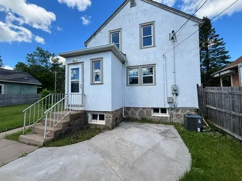 1208 12th Avenue E Hibbing MN 55746