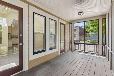 422 Laurel Avenue Saint Paul MN 55102