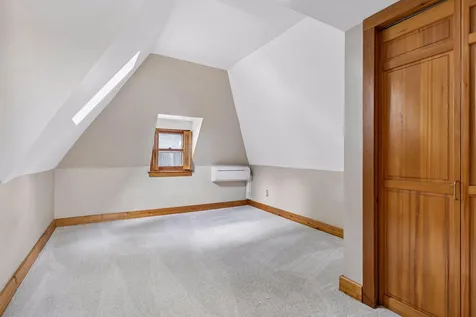 422 Laurel Avenue Saint Paul MN 55102