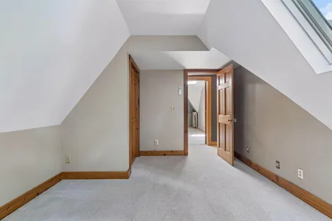 422 Laurel Avenue Saint Paul MN 55102