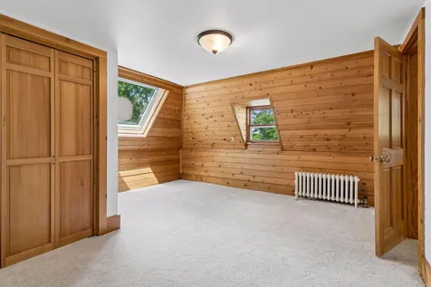 422 Laurel Avenue Saint Paul MN 55102