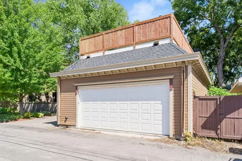 422 Laurel Avenue Saint Paul MN 55102