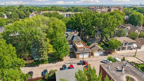 422 Laurel Avenue Saint Paul MN 55102