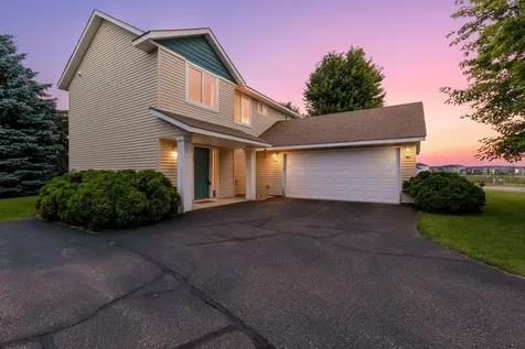 1685 Philipp Way Shakopee MN 55379