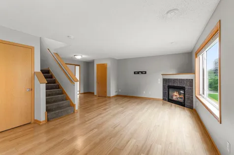 1685 Philipp Way Shakopee MN 55379