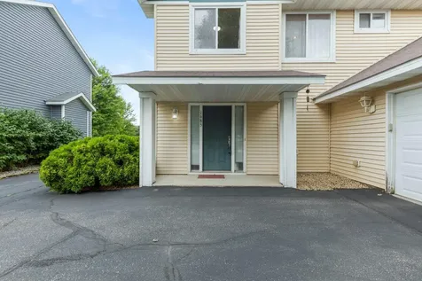 1685 Philipp Way Shakopee MN 55379