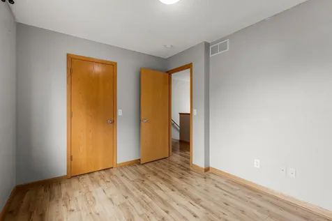 1685 Philipp Way Shakopee MN 55379