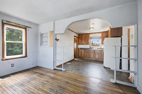 216 1st St SW Chisholm MN 55719