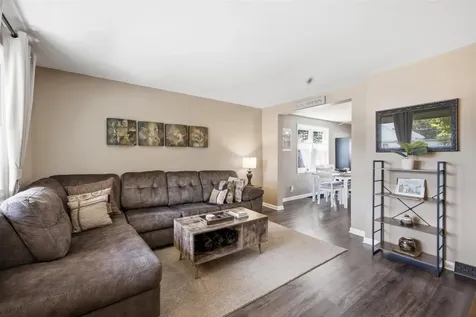 216 1st St SW Chisholm MN 55719