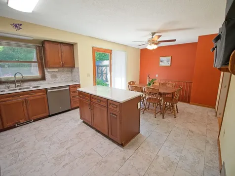 492 Shady Ridge Road NW Hutchinson MN 55350
