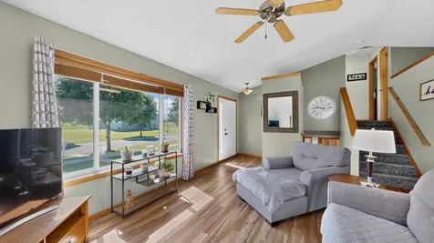 522 Brook Avenue Saint Charles MN 55972