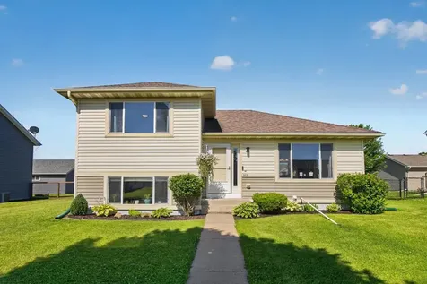 522 Brook Avenue Saint Charles MN 55972