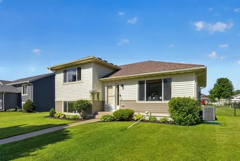 522 Brook Avenue Saint Charles MN 55972