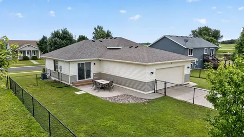522 Brook Avenue Saint Charles MN 55972