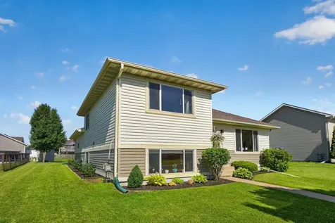 522 Brook Avenue Saint Charles MN 55972