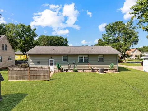 506 Lynd Street Marshall MN 56258
