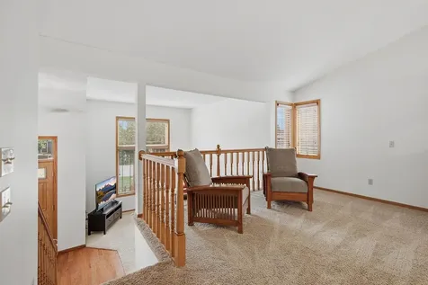 1222 Fallbrook Lane Woodbury MN 55125