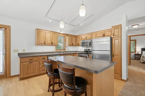 1222 Fallbrook Lane Woodbury MN 55125