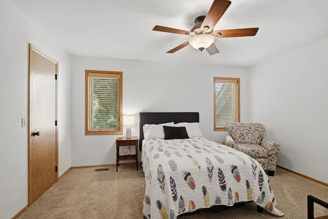 1222 Fallbrook Lane Woodbury MN 55125