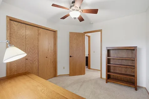 1222 Fallbrook Lane Woodbury MN 55125