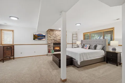 1222 Fallbrook Lane Woodbury MN 55125