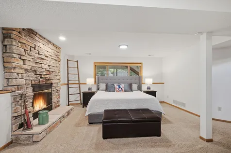 1222 Fallbrook Lane Woodbury MN 55125