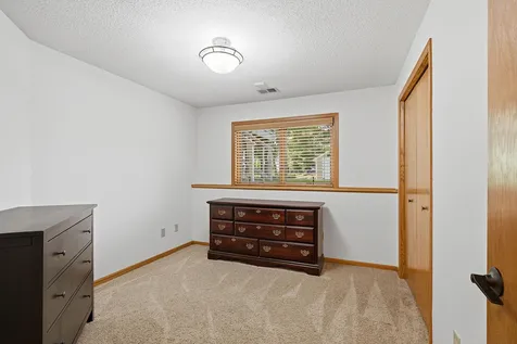 1222 Fallbrook Lane Woodbury MN 55125