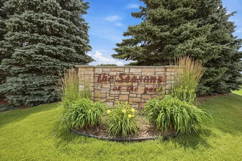 1222 Fallbrook Lane Woodbury MN 55125