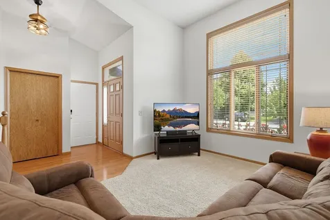 1222 Fallbrook Lane Woodbury MN 55125
