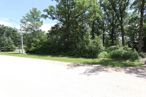 752 Lenmark Lane Badger MN 56714