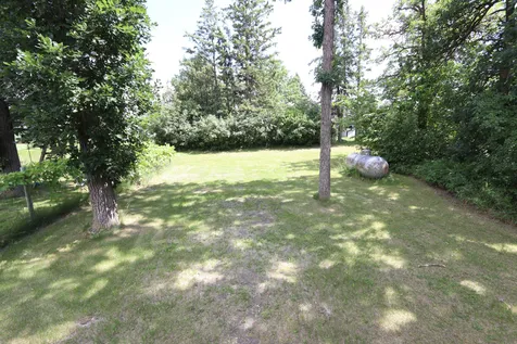 752 Lenmark Lane Badger MN 56714