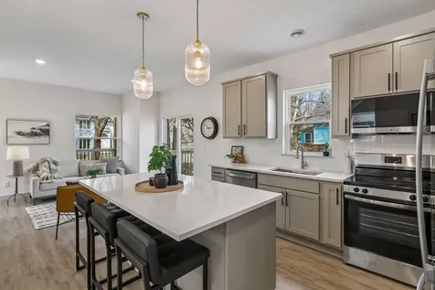 2414 Como Avenue SE Minneapolis MN 55414