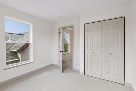 2414 Como Avenue SE Minneapolis MN 55414