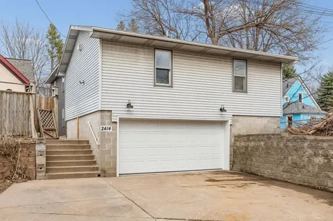 2414 Como Avenue SE Minneapolis MN 55414