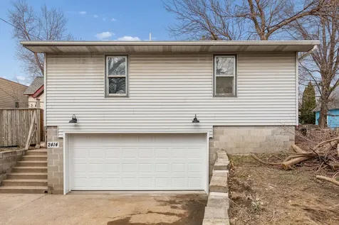 2414 Como Avenue SE Minneapolis MN 55414