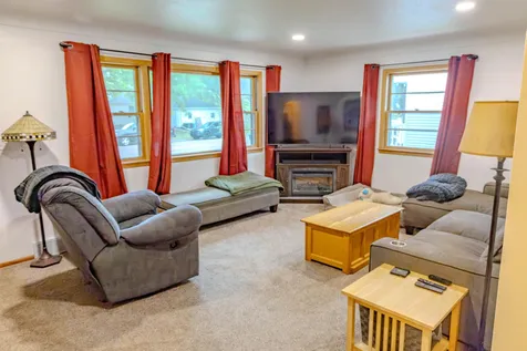 421 S 18th Street S Moorhead MN 56560