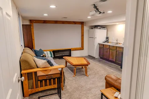 421 S 18th Street S Moorhead MN 56560